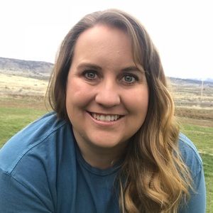 Meet your Posher, Caitlin